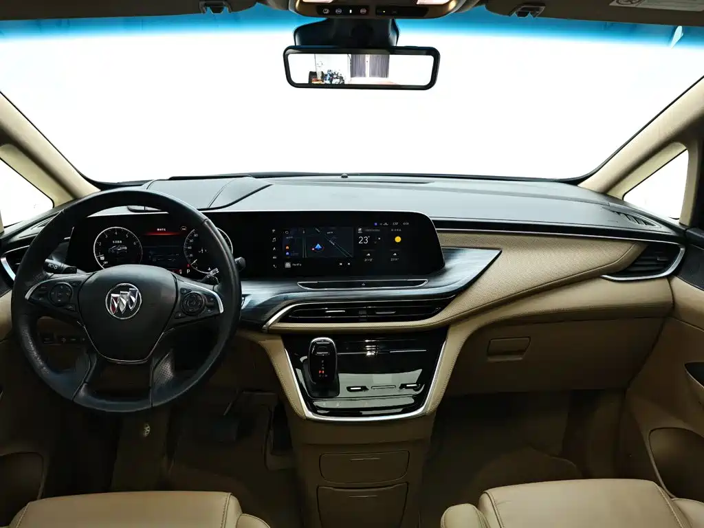 Фото 15 - Buick GL8