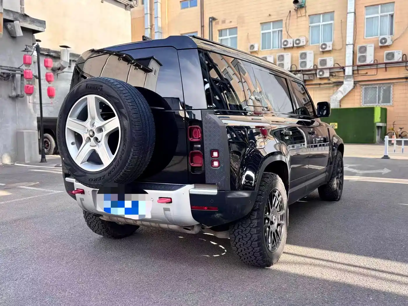 Land Rover Defender 2020 Model 110 P400 HSE фото 9