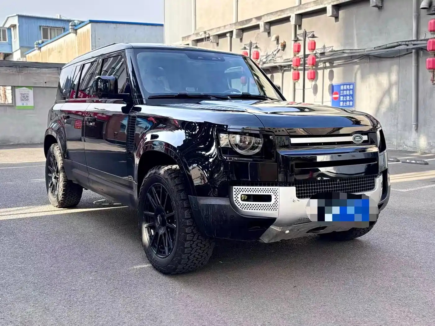 Land Rover Defender 2020 Model 110 P400 HSE фото 3