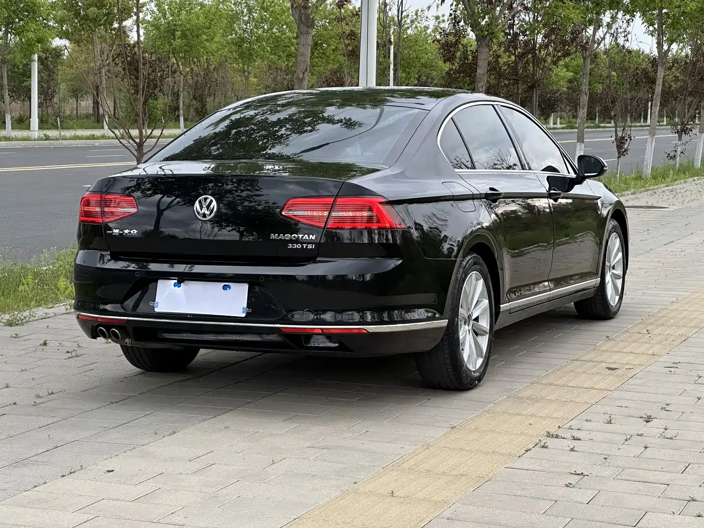 Volkswagen Magotan 2018 330TSI DSG Leading фото 6