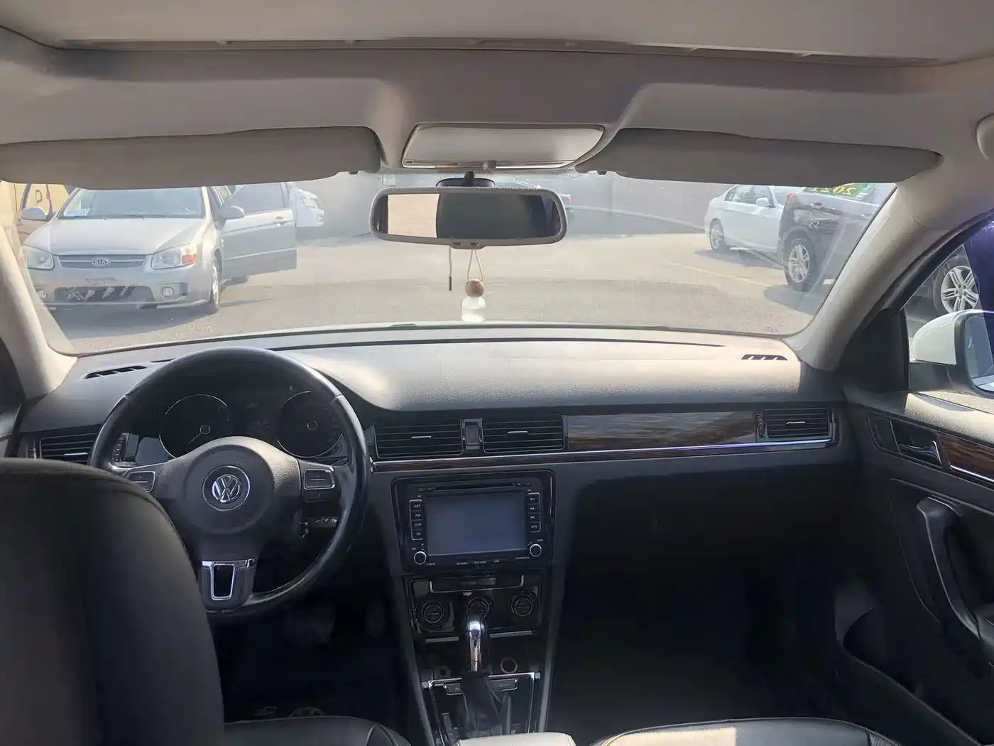 Volkswagen Bora 2013 2013 1.6L Automatic Luxury Model