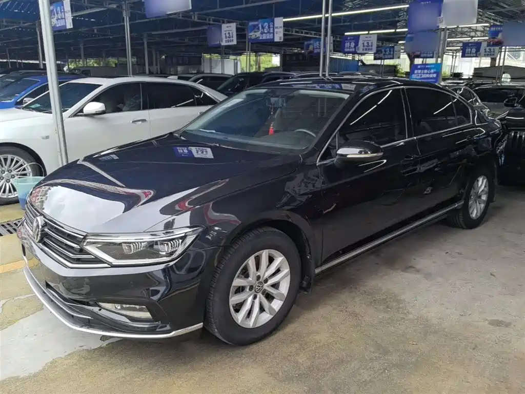 Volkswagen Magotan 2020 280TSI DSG Comfort фото 2