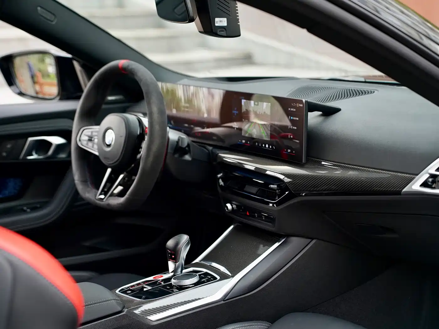 BMW M2 2024 M2 фото 10