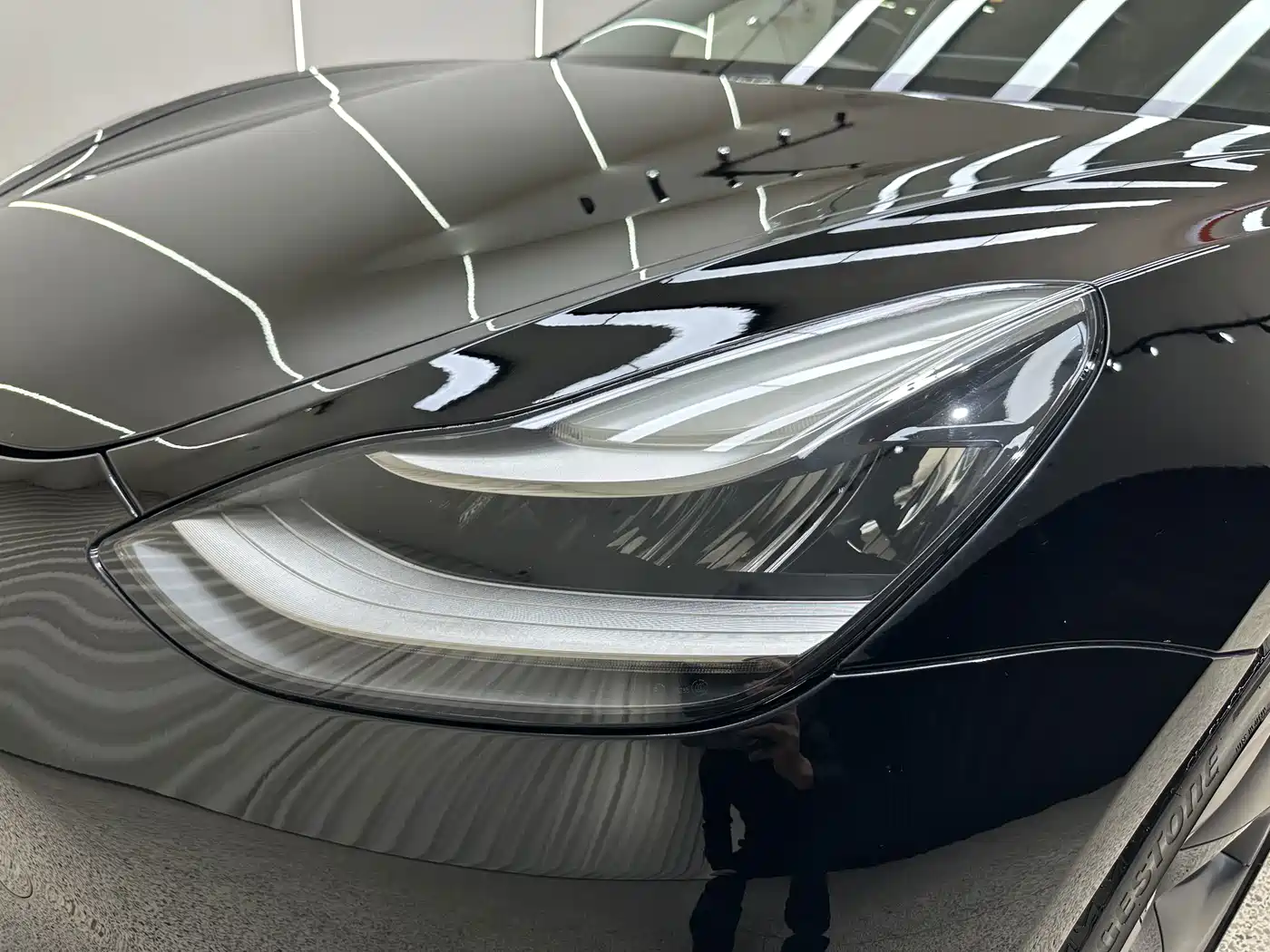 Фото 30 - Tesla Model 3