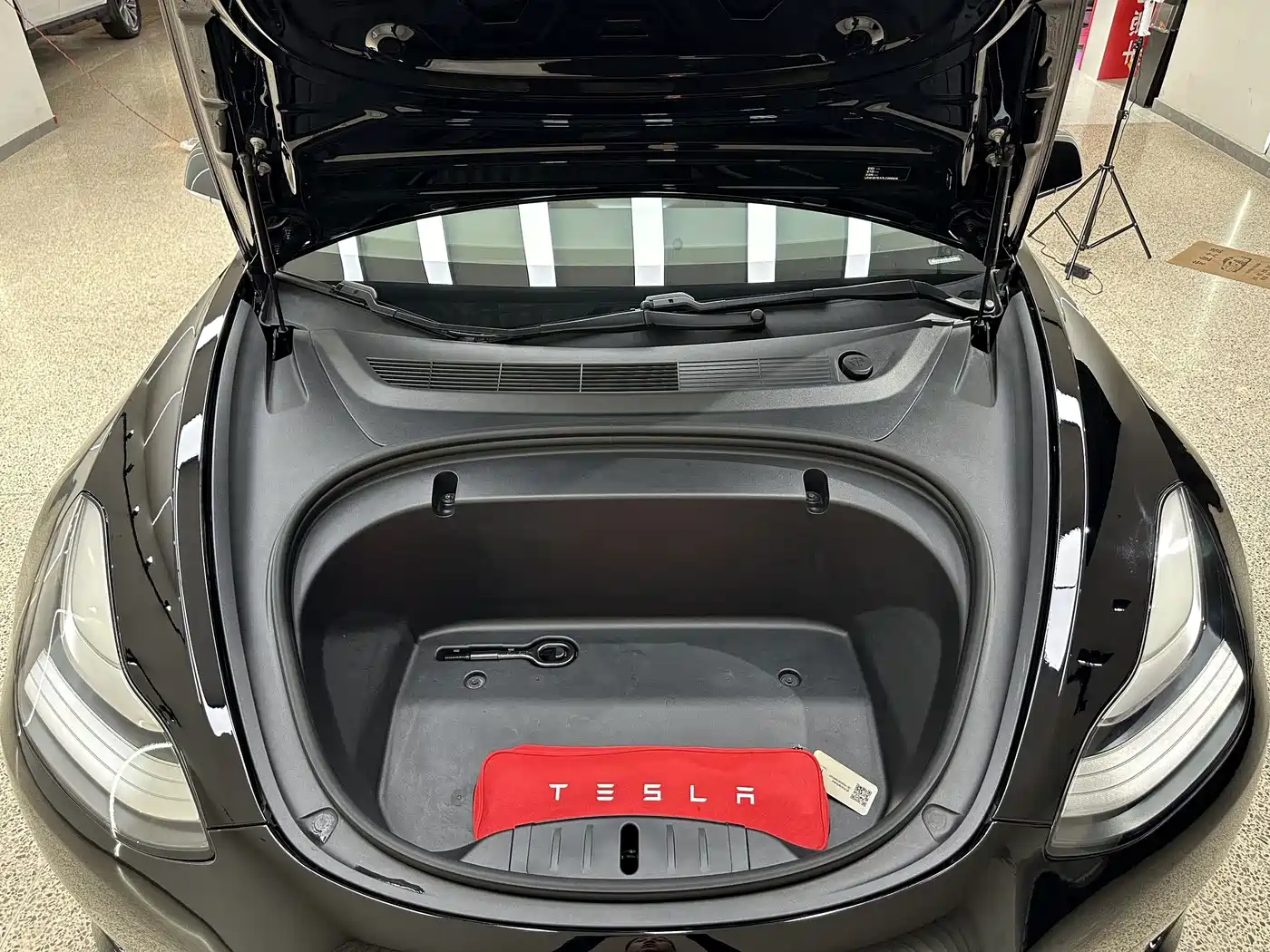 Фото 29 - Tesla Model 3