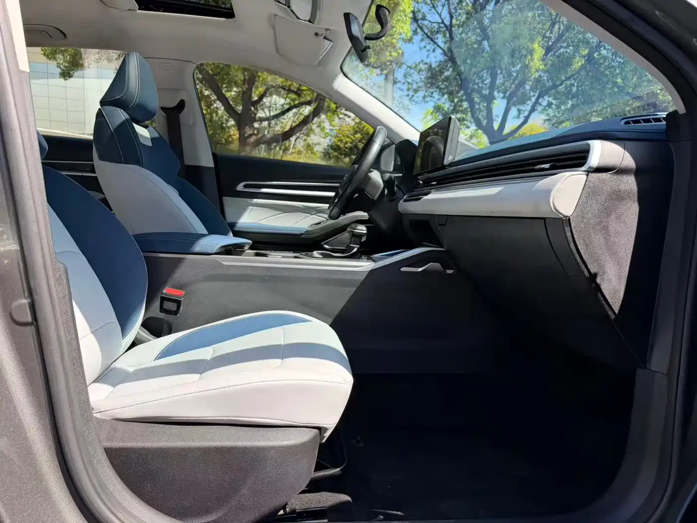 GEELY AUTOMOBILE EMGRAND