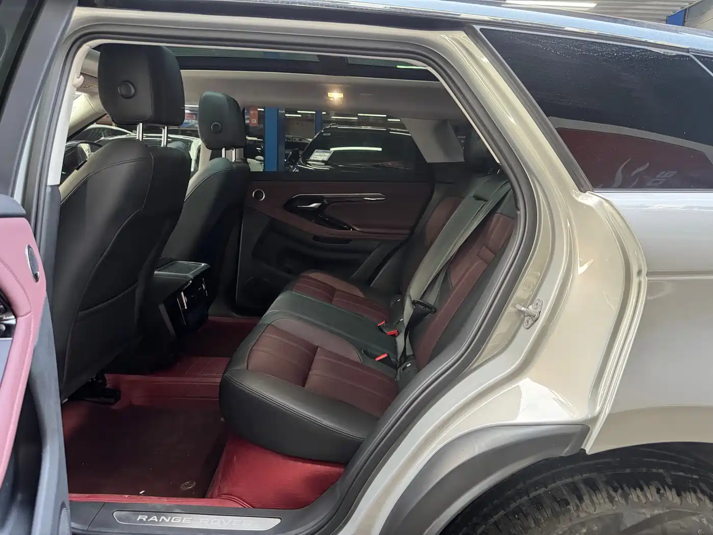 LAND ROVER RANGE ROVER AURORA