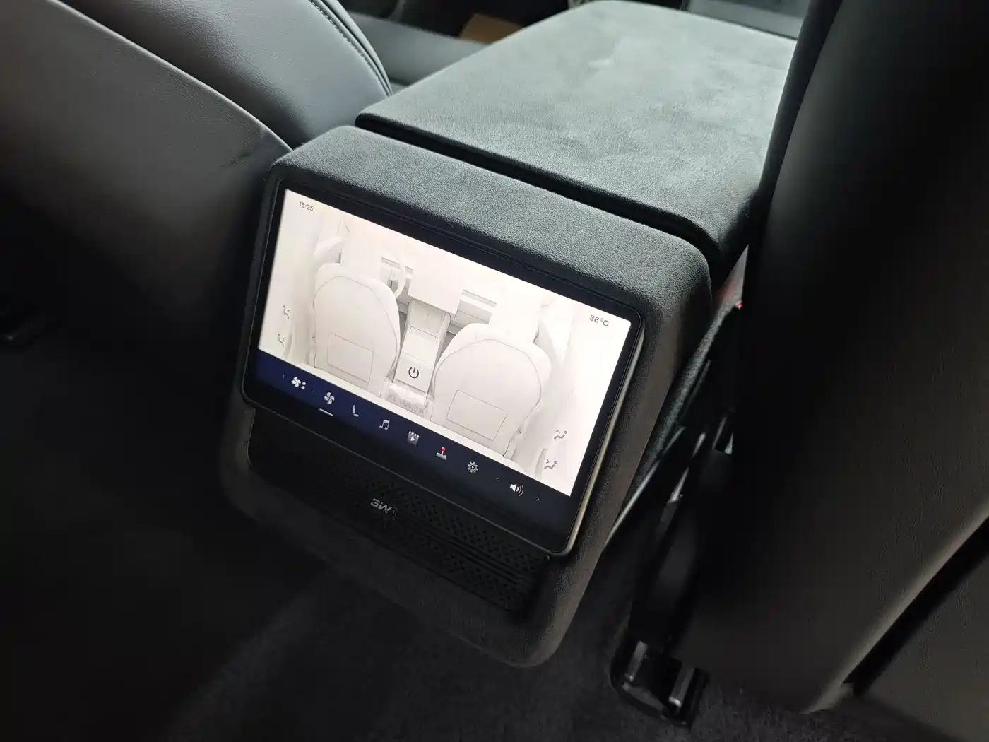 Tesla Model 3 2025 Model Rear-Wheel Drive Edition фото 16
