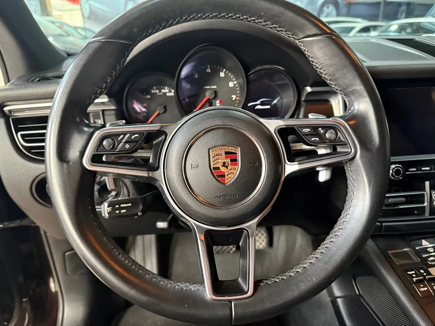 Porsche Macan 2018 Macan 2.0T фото 6