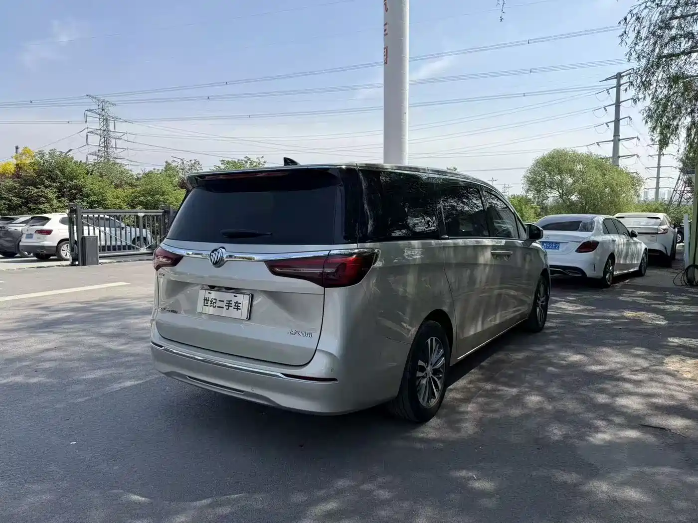 Buick GL8 2020 Model ES Landglory 653T Premium фото 16