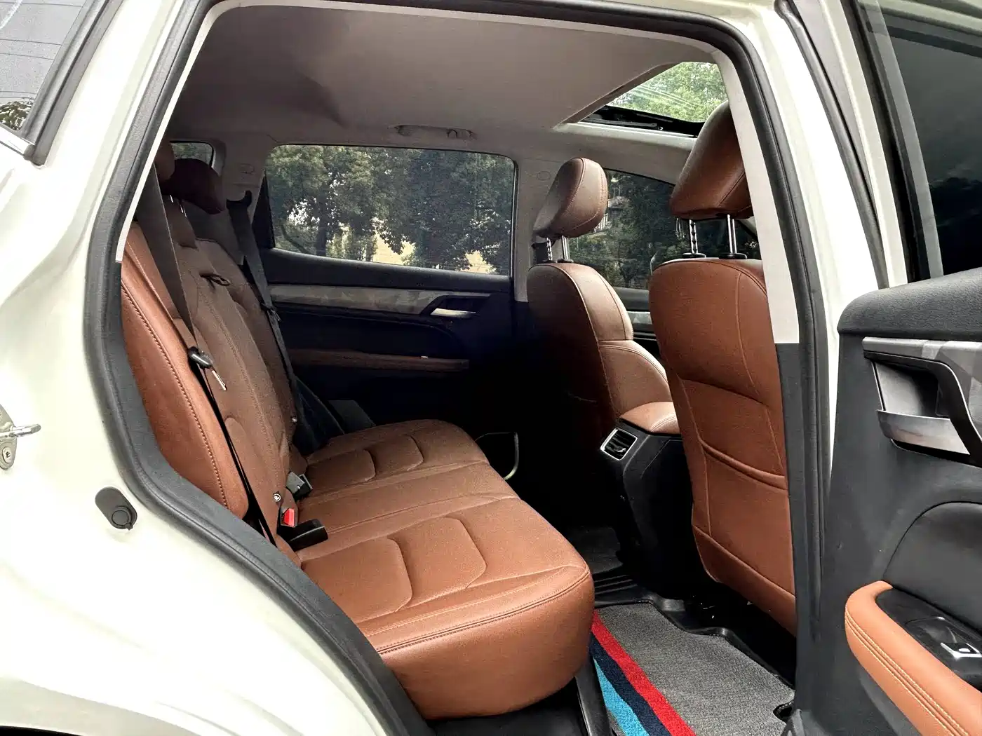 GEELY AUTOMOBILE VISION X6