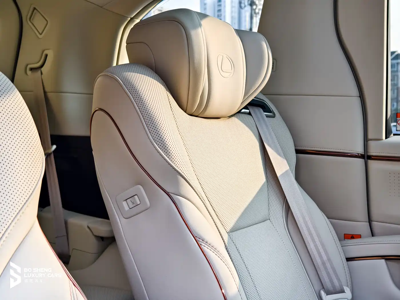 Lexus LM 2025 Model 350h Seven-Seater Elegance Edition фото 21