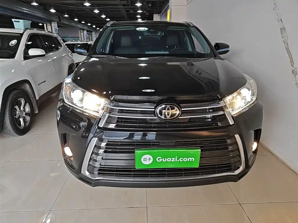 Toyota Highlander 2021 2.0T AWD Premium 7-Seater фото 3