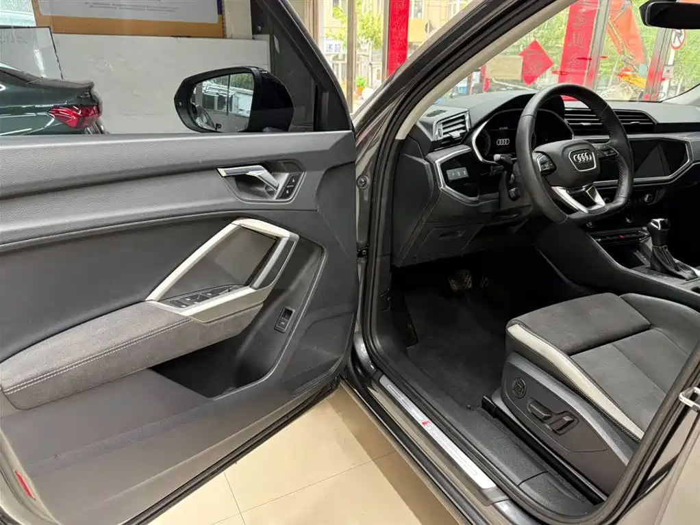 Audi Q3 2023 35 TFSI Fashion Dynamic (1.4T) фото 18