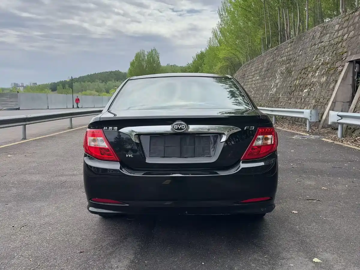 BYD F3 2015 Energy-saving Edition 1.5L Manual Comfort фото 8