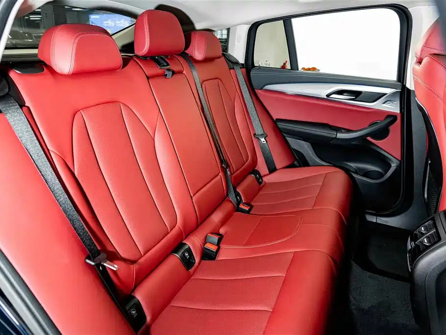 Photo 22 - BMW X4