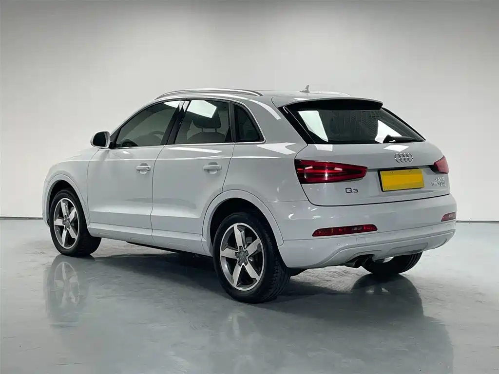 Audi Q3 2013 35 TFSI quattro Comfort фото 6
