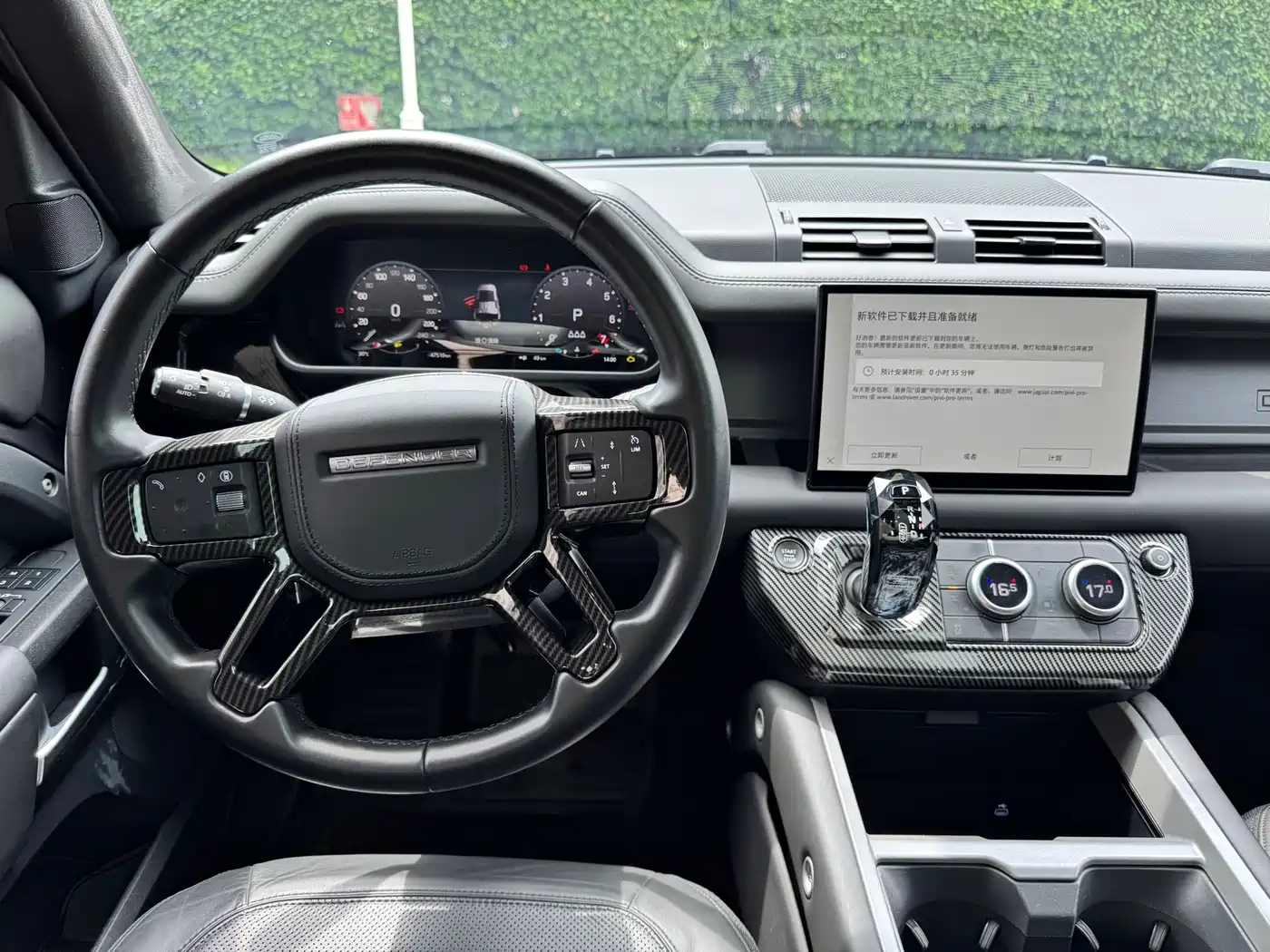 Land Rover Defender 2025 110 3.0T P400 X фото 12