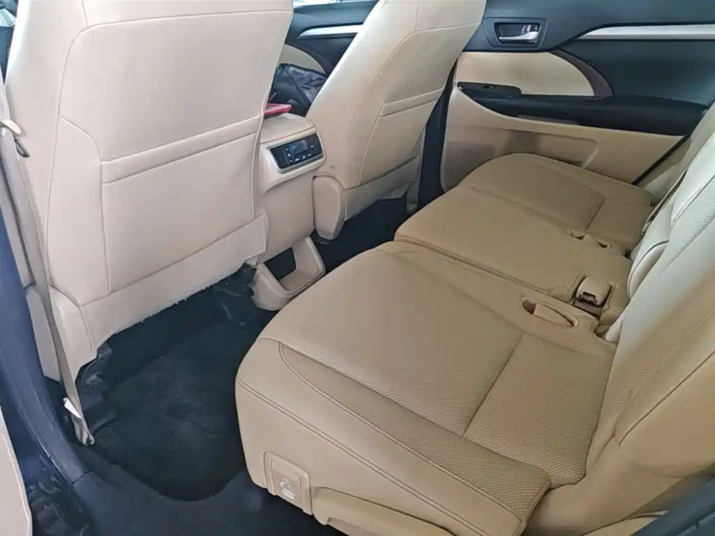 Toyota Highlander 2015 2.0T AWD Luxury Edition 7-seater фото 17