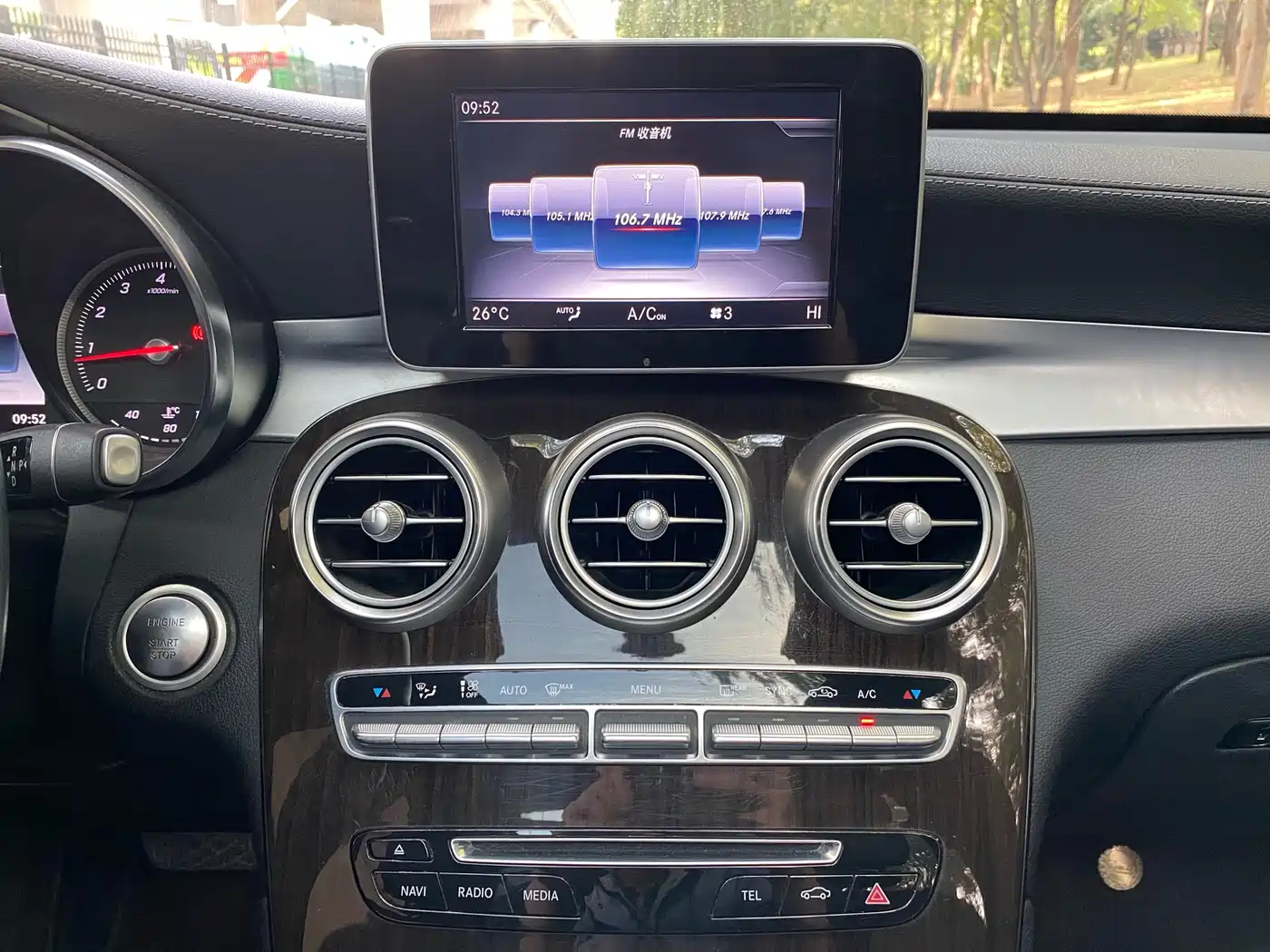 Mercedes-Benz GLC 2019 GLC 260 L 4MATIC Dynamic фото 23