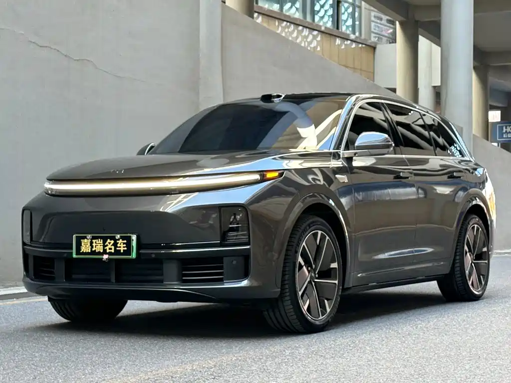 صورة 1 - Li Auto L7