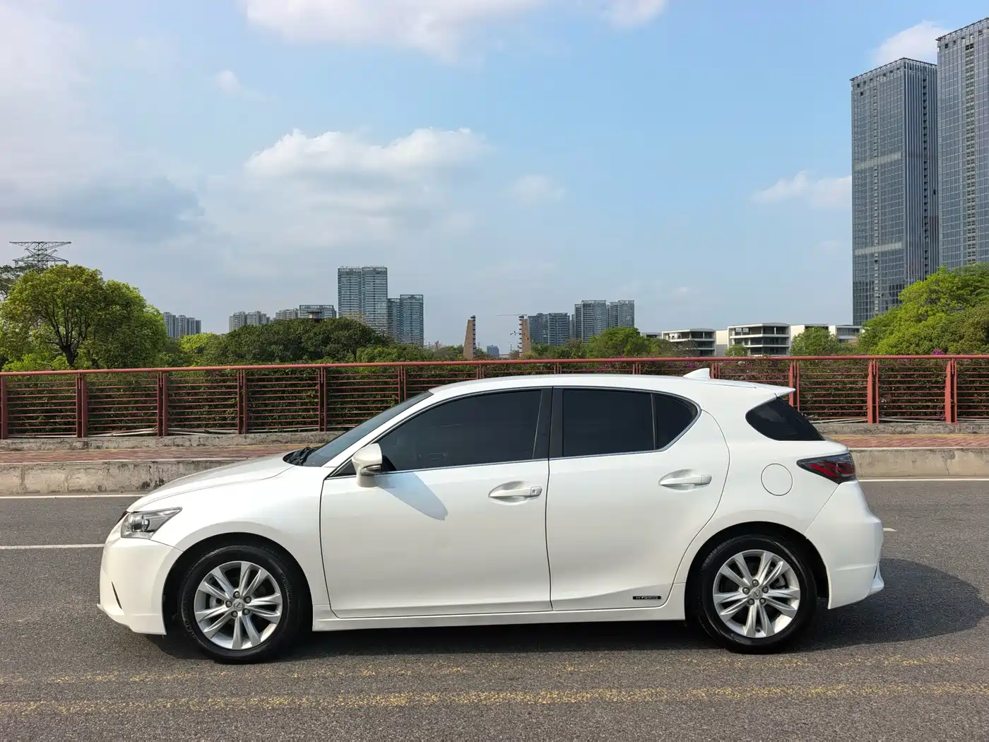 Lexus CT 2014 CT200h Elite Monochrome фото 20