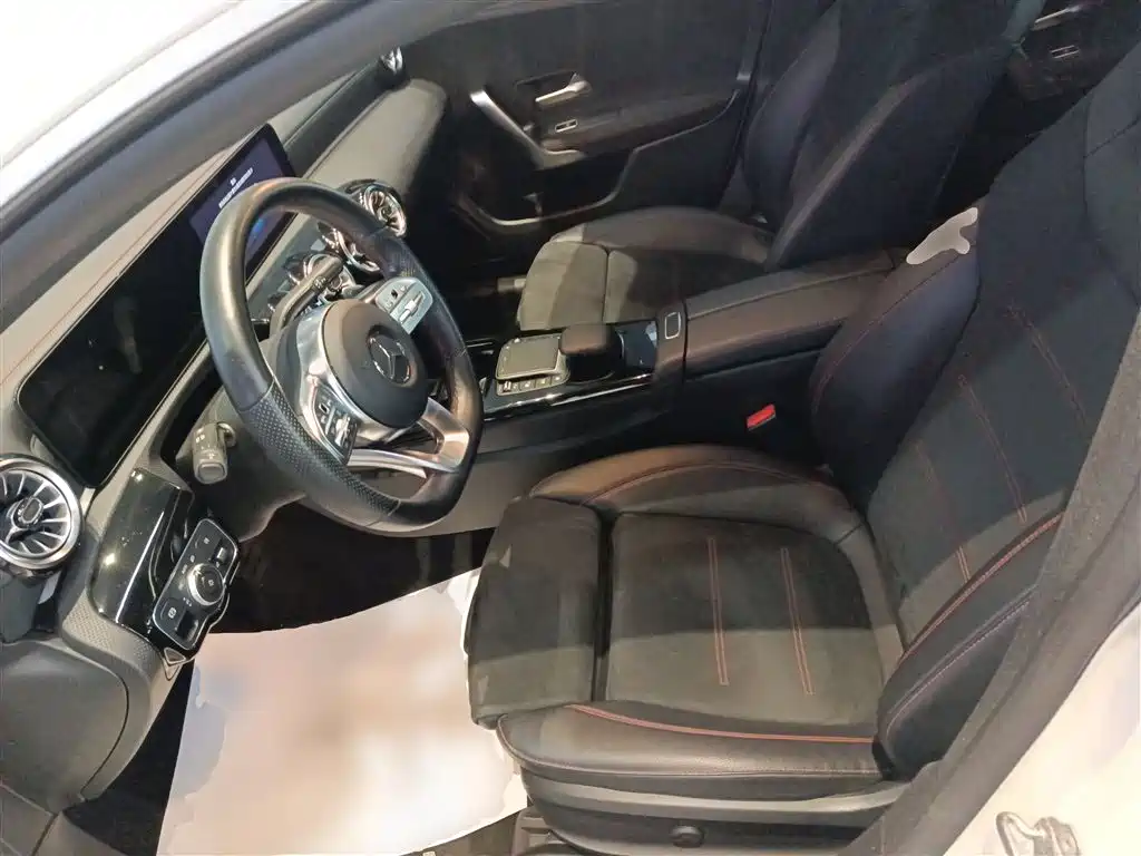 MERCEDES-BENZ CLA (IMPORT)