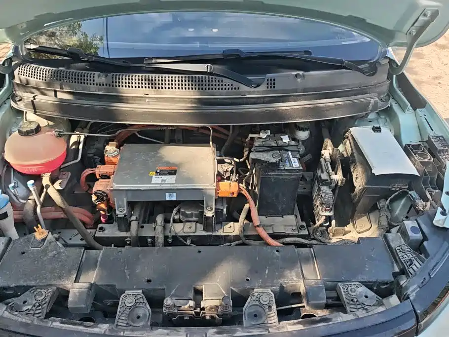 Фото 9 - Geely Geometry E Firefly