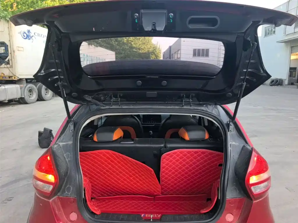 Geely Yuanjing X1 2018 2017 1.3L Auto Player Edition