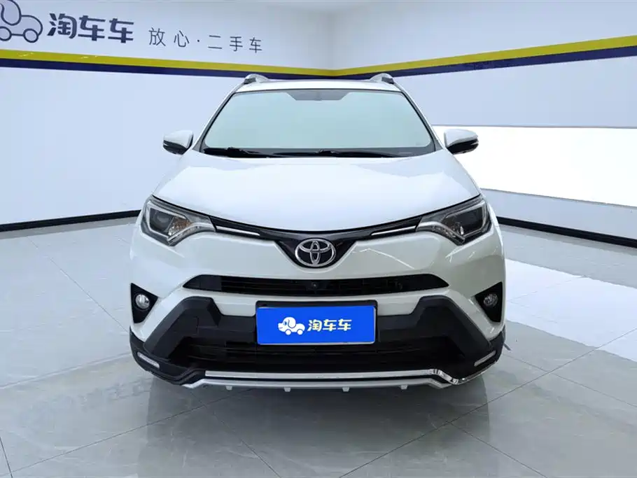 Toyota RAV4 Rongfang 2016 2.0L CVT 2WD Trend (China V) фото 2