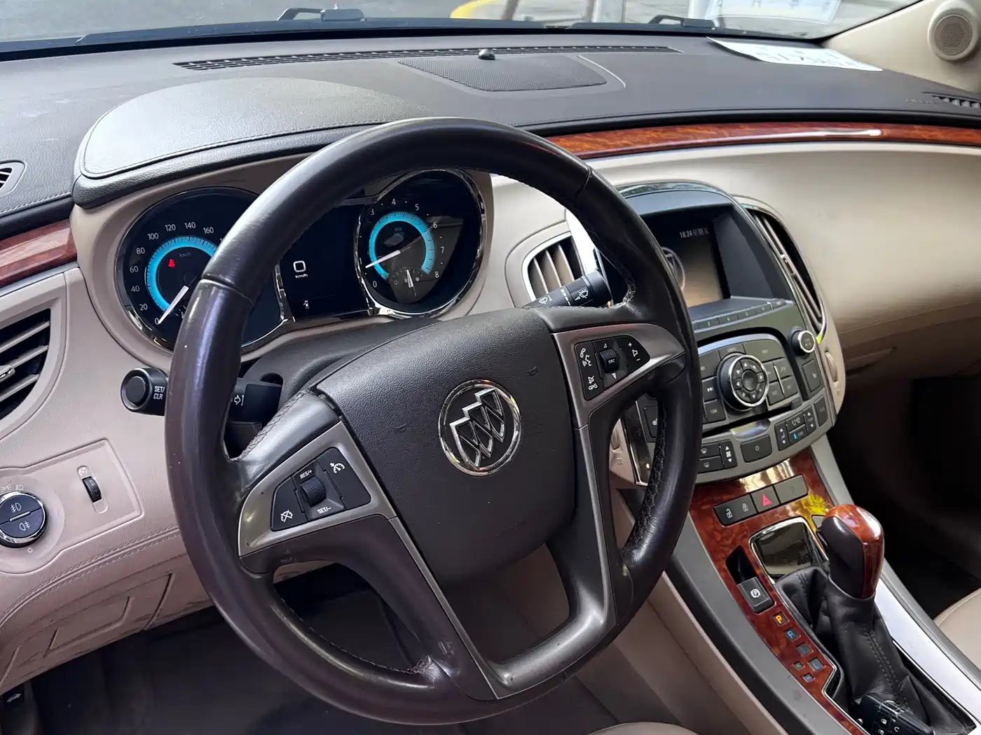 Buick LaCrosse 2011 2.4L SIDI Premium Edition фото 9