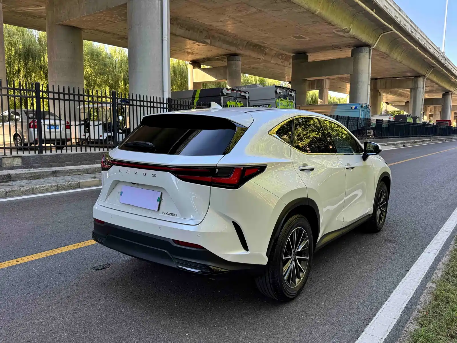 Фото 5 - Lexus NX