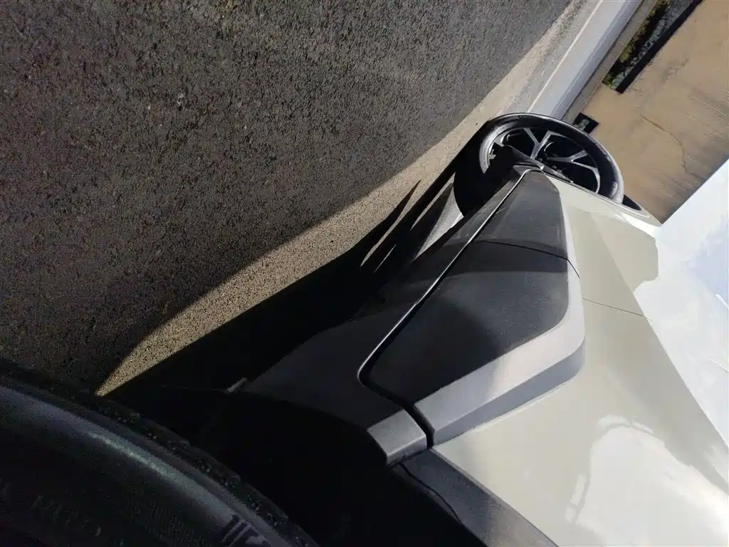 Toyota C-HR 2018 2.0L Leading Sunroof Edition V фото 23
