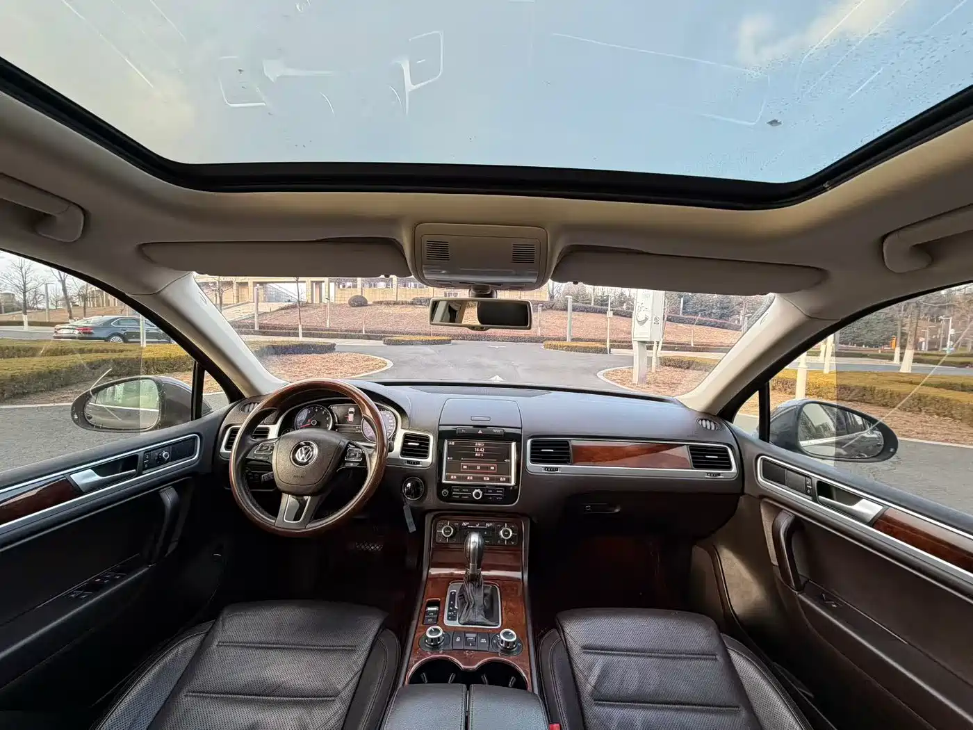 Volkswagen Touareg 2011 3.0TSI Comfort фото 9