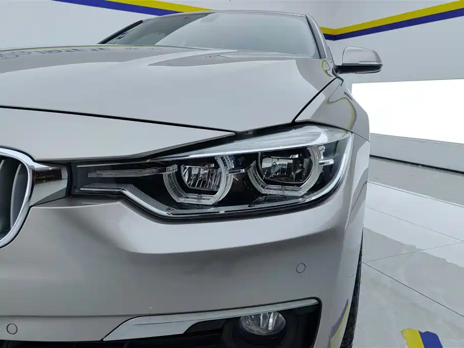 BMW 3 Series 2018 320Li Fashion Style фото 5
