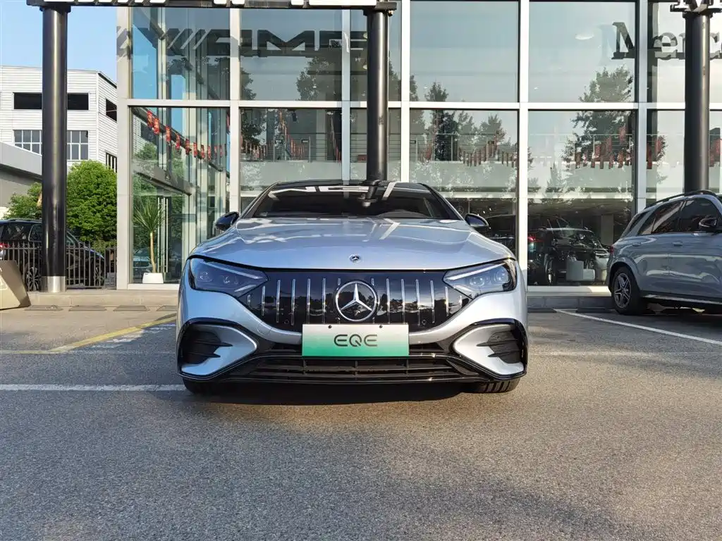 Mercedes-Benz EQE AMG 2023 AMG EQE 53 4MATIC+ фото 2