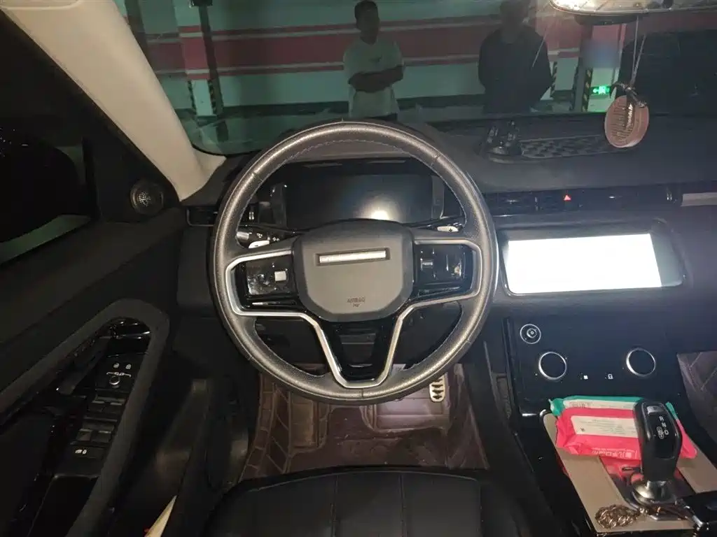 Land Rover Range Rover Evoque 2021 Range Rover Evoque L 249PS R-Dynamic S Performance Edition фото 3