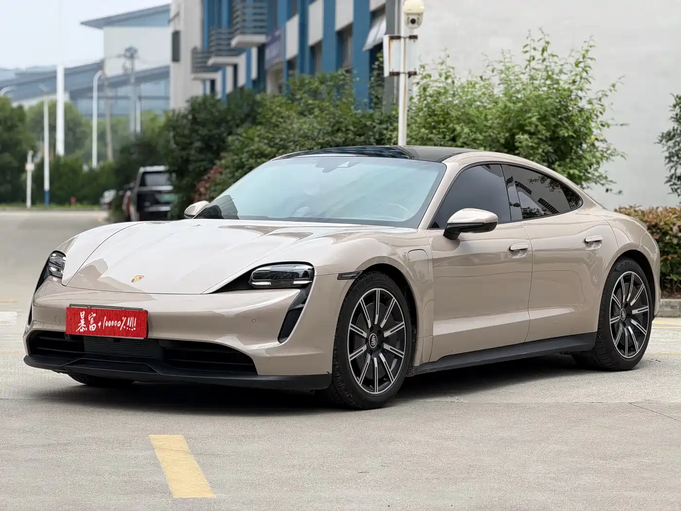 Porsche Taycan 2022 Taycan