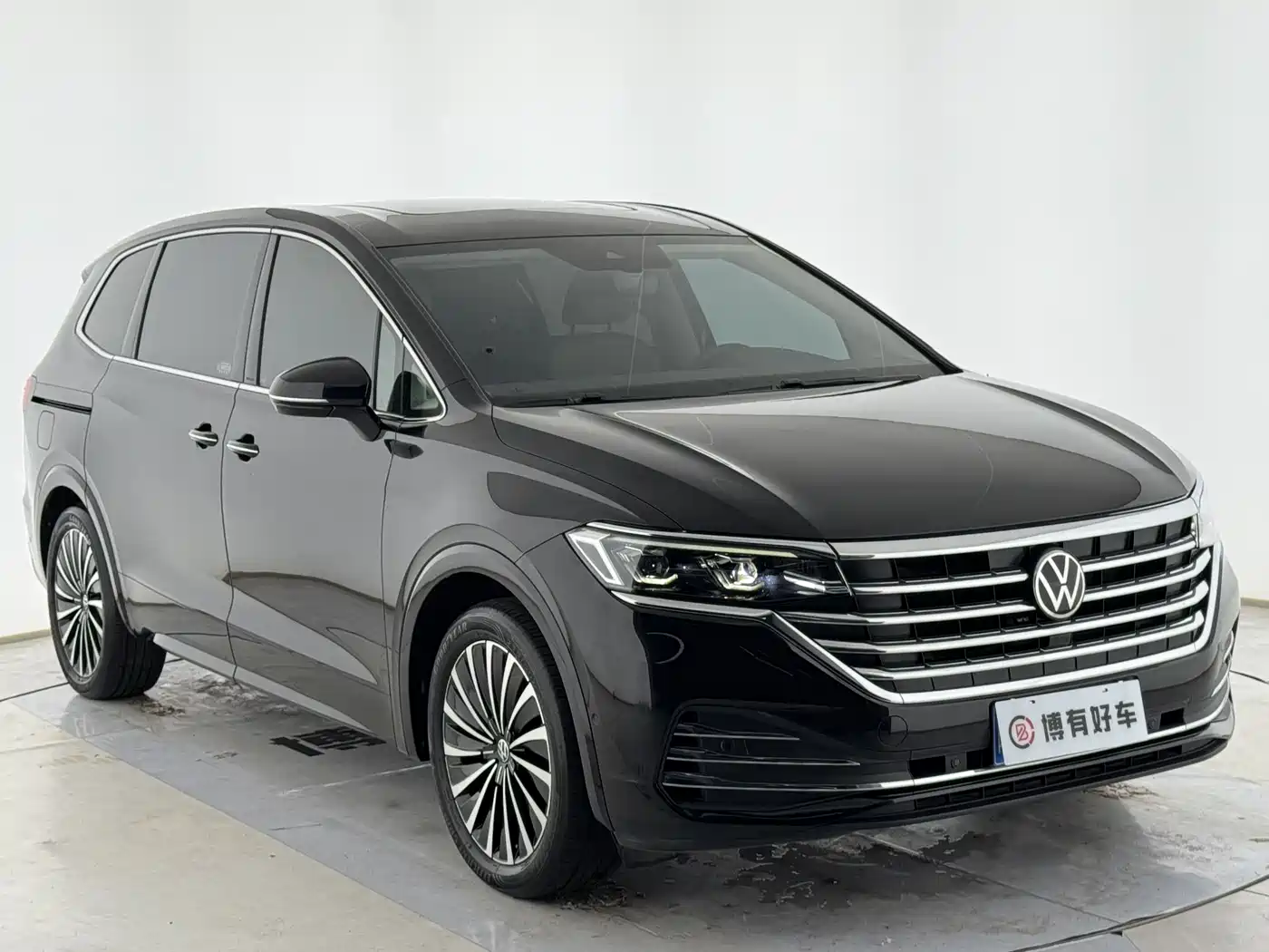 Volkswagen Viloran 2023 380TSI Premium Edition фото 16