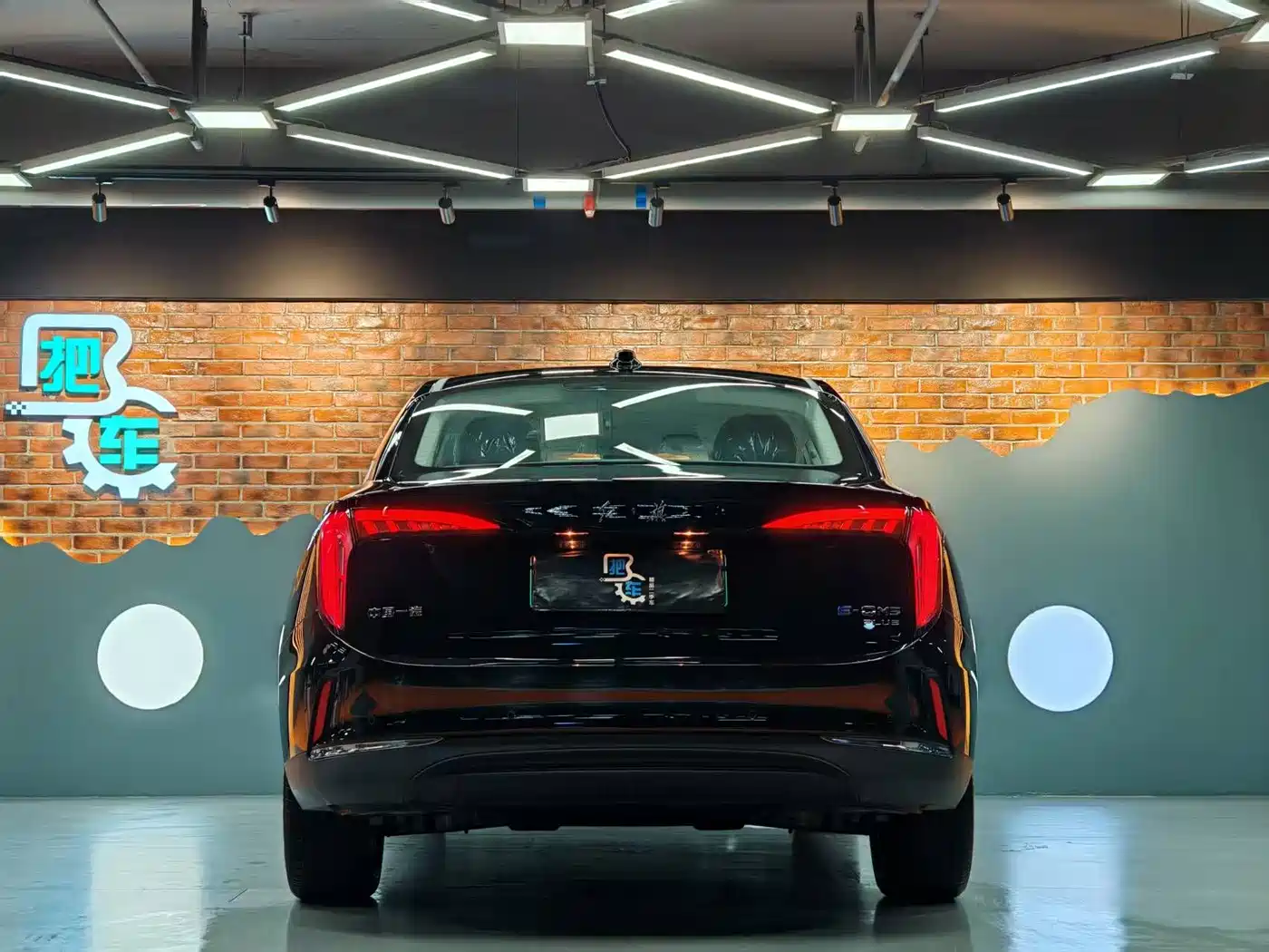 Hongqi E-QM5 2025 610km PLUS фото 24