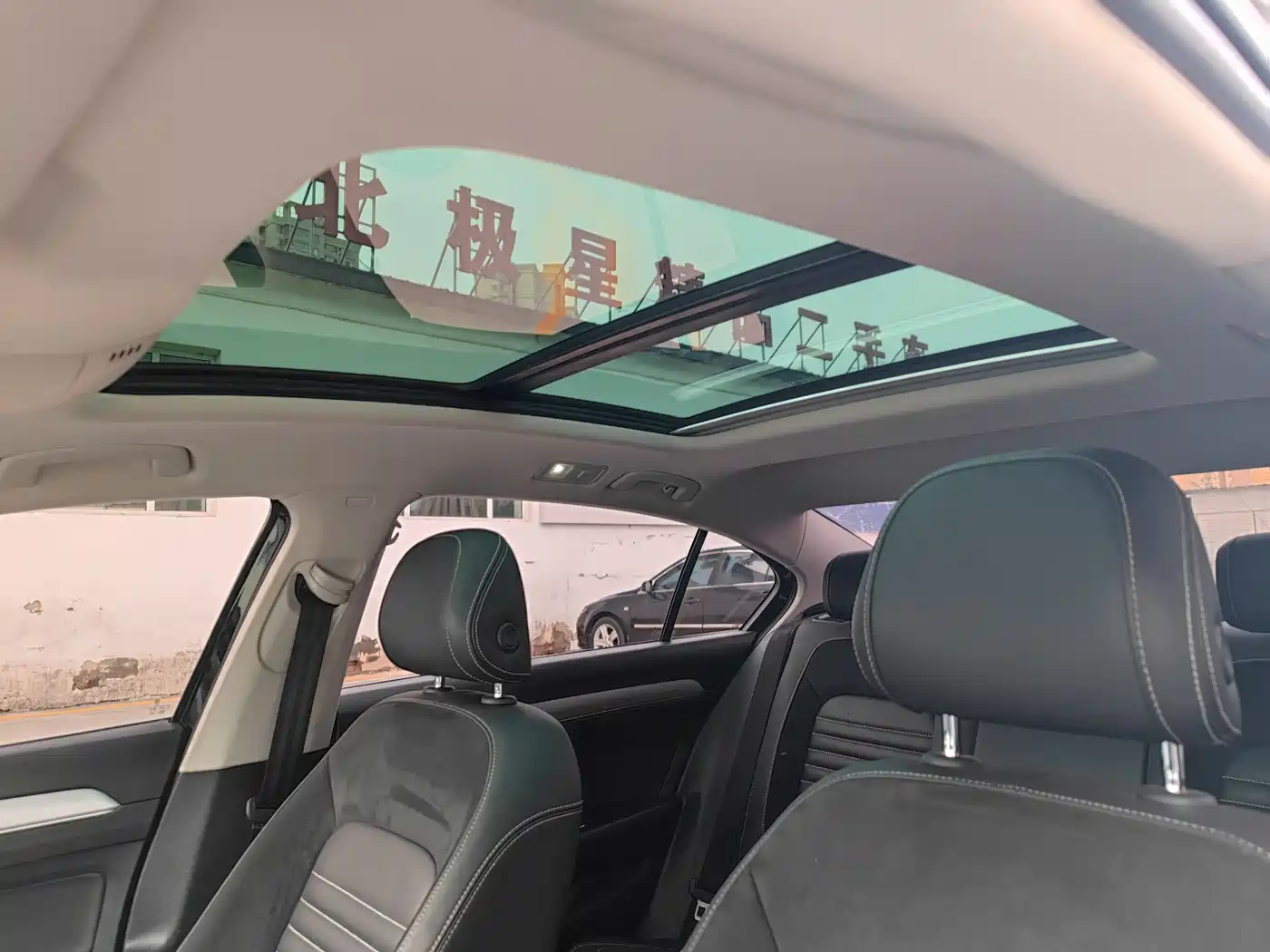 Volkswagen Magotan 2020 280TSI DSG Comfort фото 18