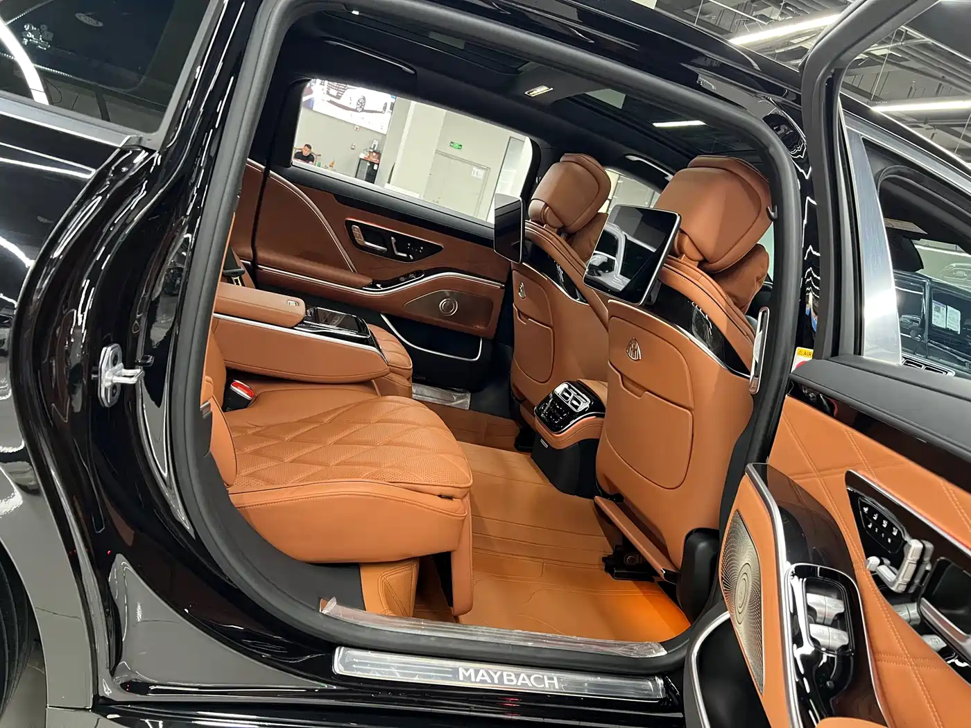 Mercedes-Benz Maybach S-Class 2024 Facelift S 480 4MATIC фото 11