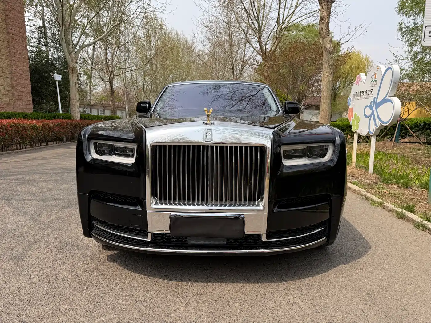 Rolls-Royce Phantom 2004 Model 6.7L Standard Version