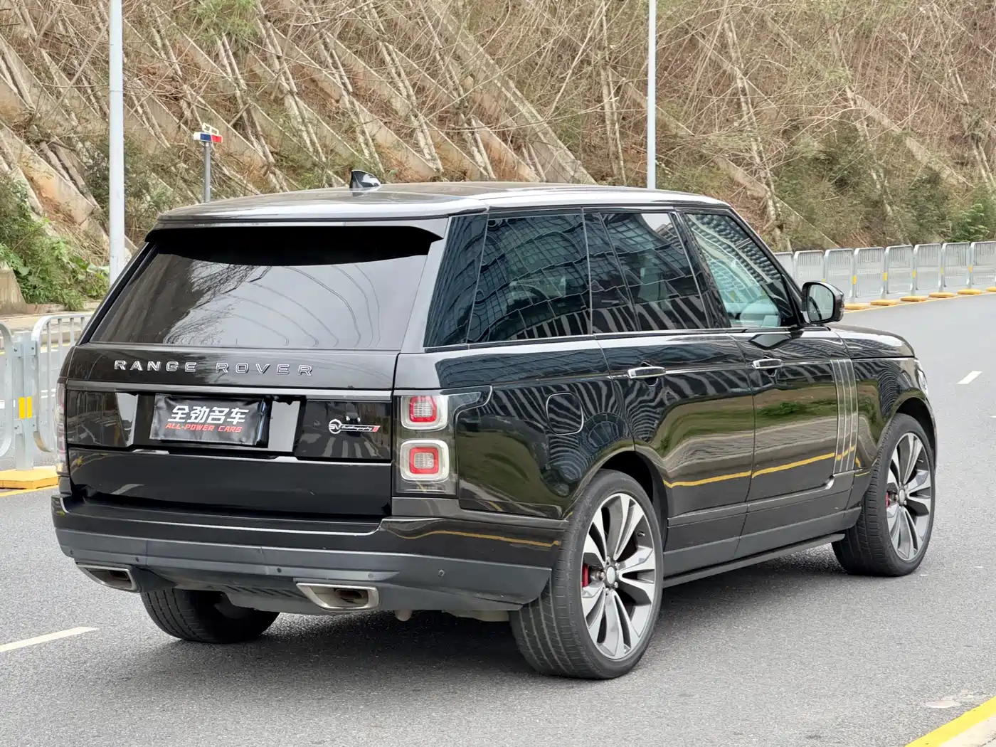 LAND ROVER RANGE ROVER