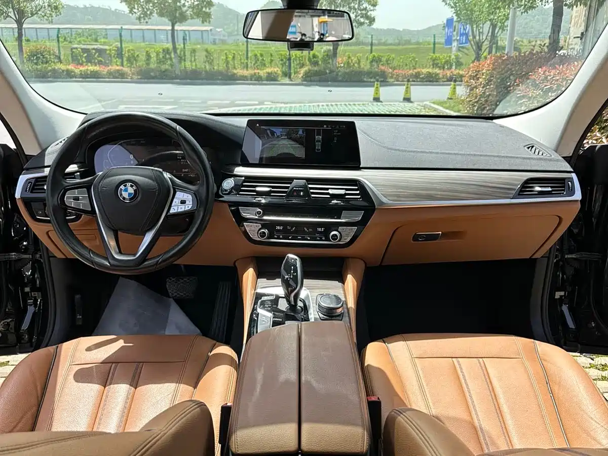 BMW 6 Series GT 2020 630i Luxury Design Package фото 7