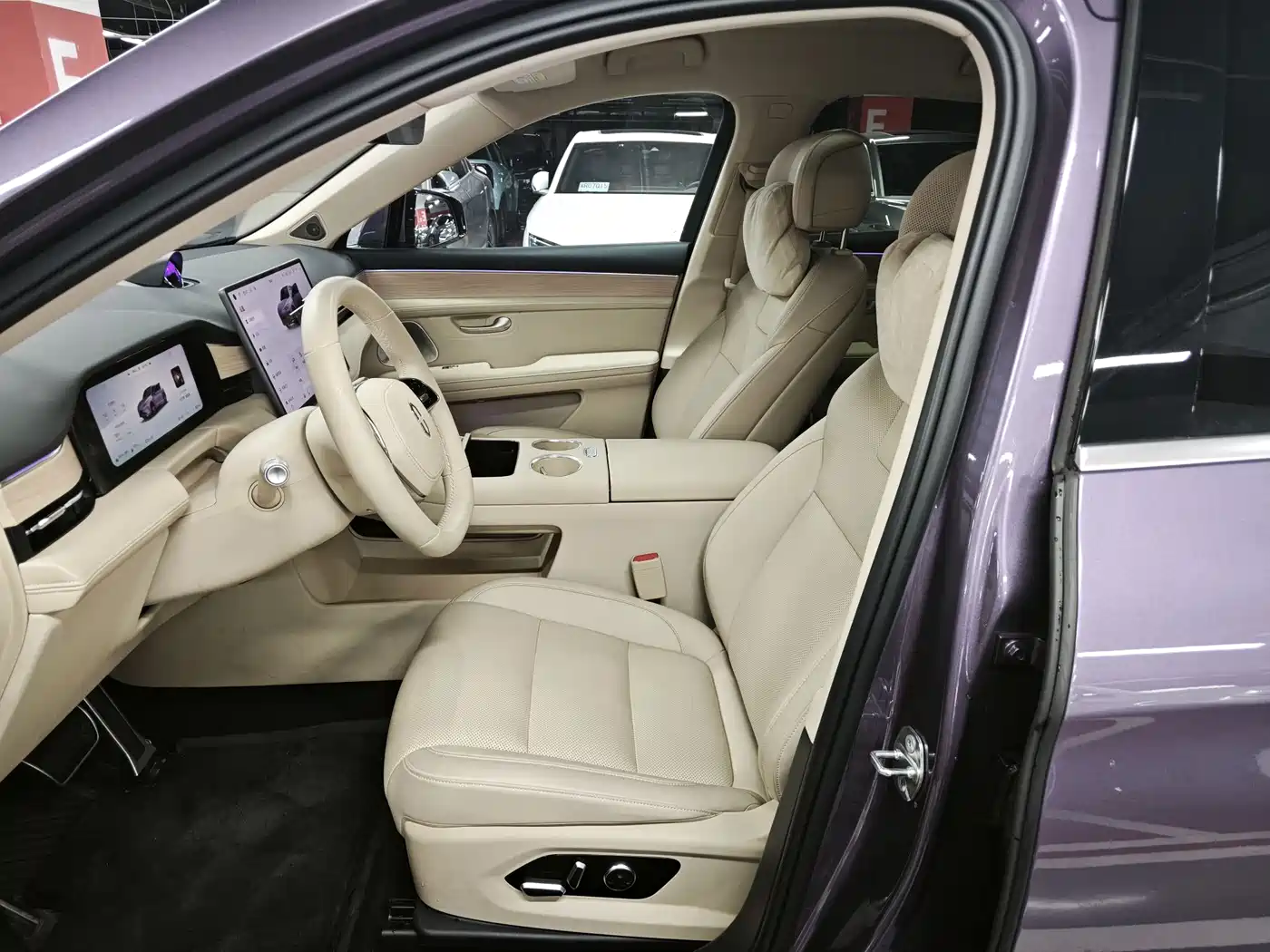 AITO Wenjie AITO M5 2025 Extended Range Ultra AWD фото 9