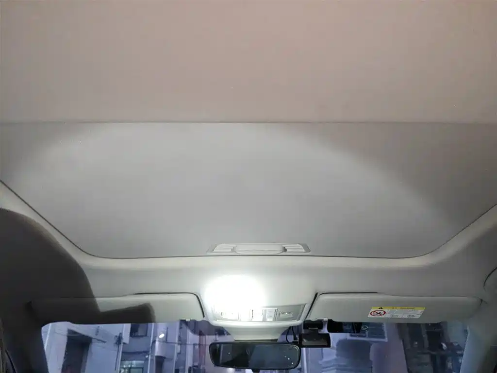 Volkswagen Lavida 2024 Model 1.5L Automatic 5 Million Edition фото 9