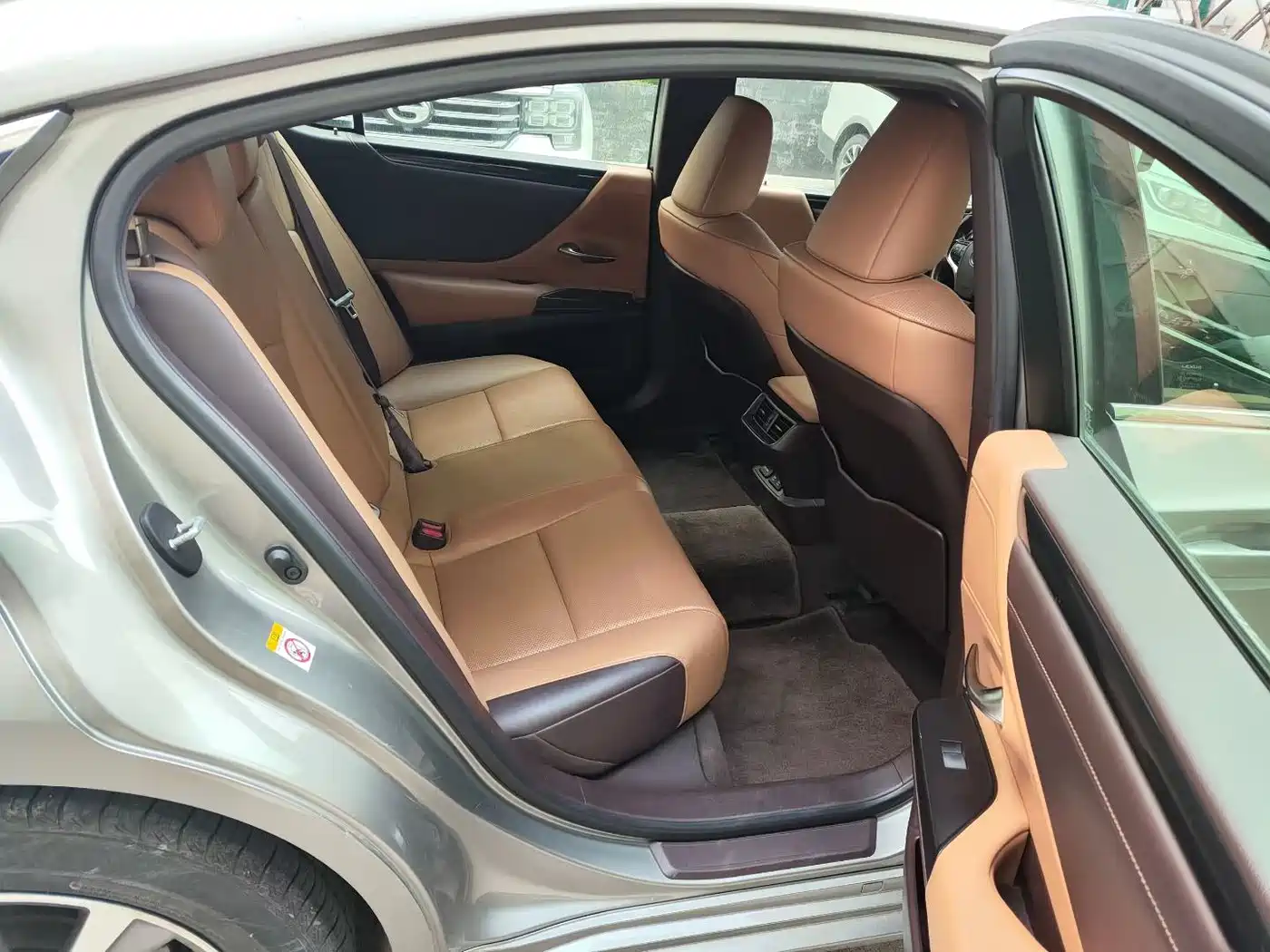 Lexus ES 2018 200 Excellence Edition China V фото 8