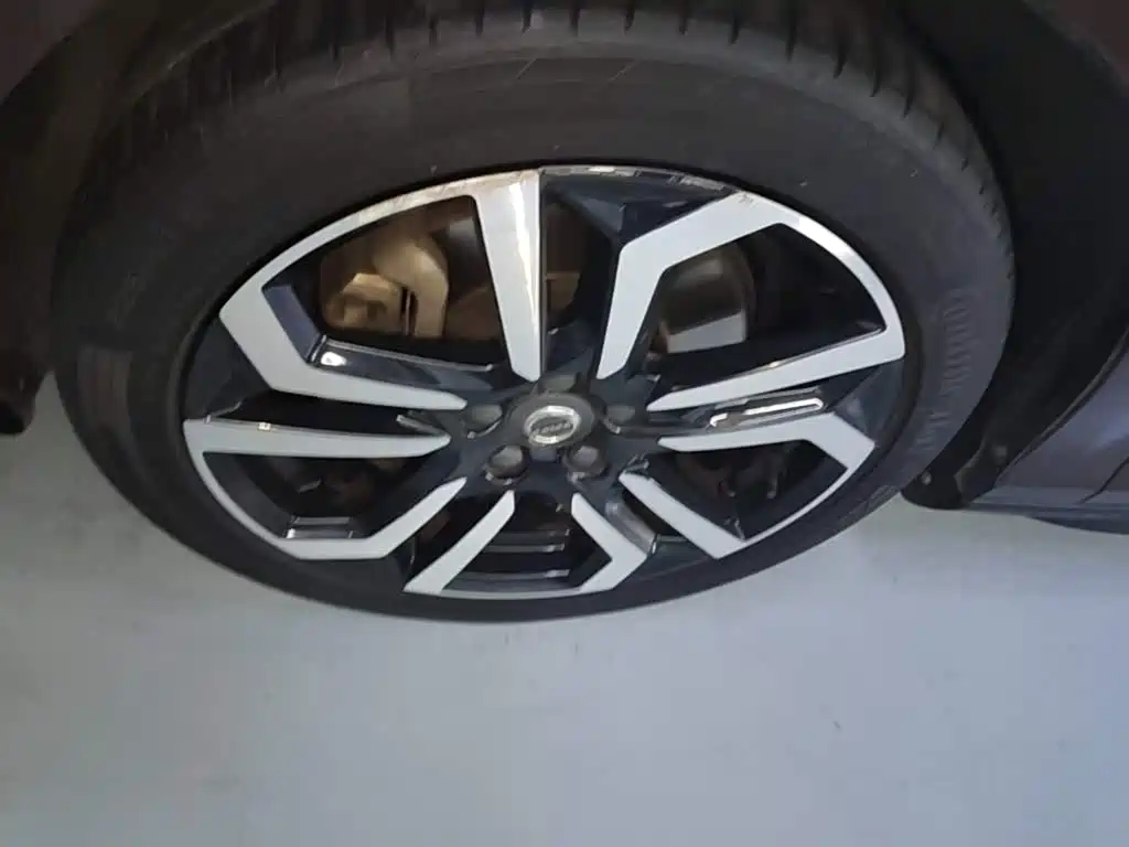 Volvo V40 2018 2017 Cross Country T3 Inscription