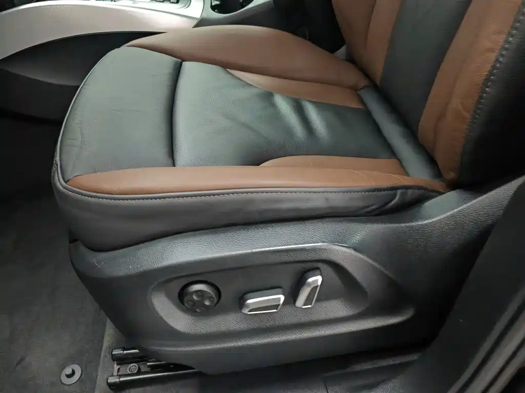 Audi Q5 2017 Plus 40 TFSI Technology фото 20